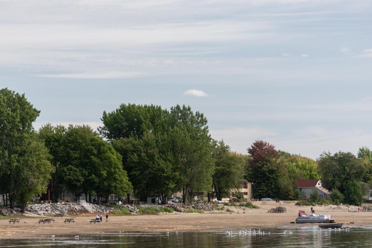 La Cache Du Lac Champlain Venise-en-Québec Esterno foto